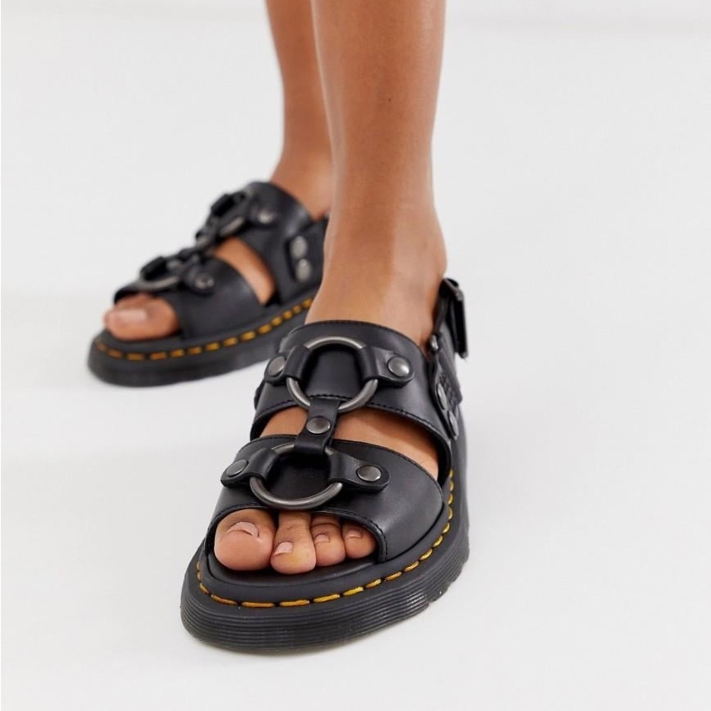 Dr Martens Xabier Leather Sandals